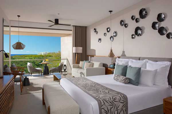 Diamond Club Luxury Junior Suite at Royalton Bavaro Punta Cana